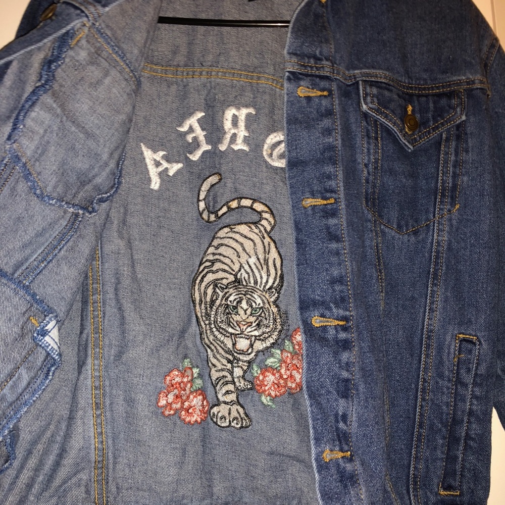 Denim jacket - Picture 2 of 4